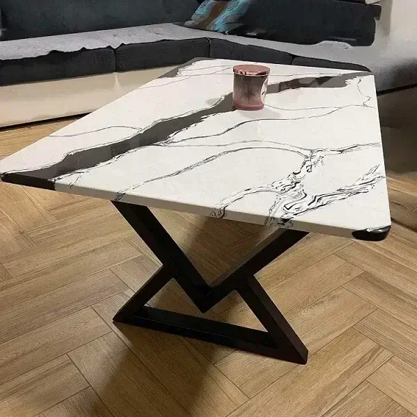 Klupski stočić od granita klesarska radnja Prijedor Kostajnica