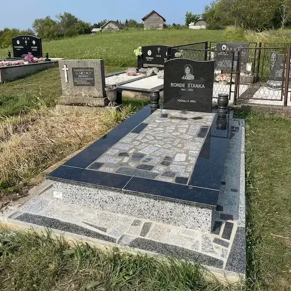 Nadgrobni spomenik za jedno cijenovnik