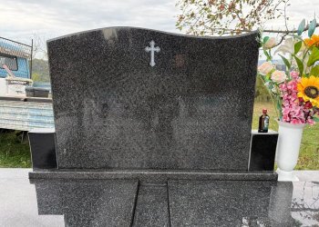 Nadgrobni spomenik za dvoje Nadgrobni spomenik za dvoje