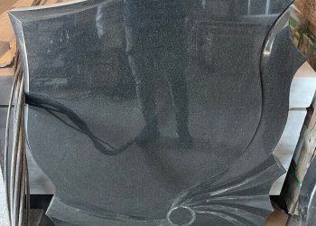 Nadgrobni spomenik katalog Nadgrobni spomenik katalog