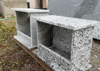 Kucice za svijece od granita