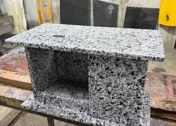 Kucica za svijece sa kliznim vratima Kucica za svijece sa kliznim vratima